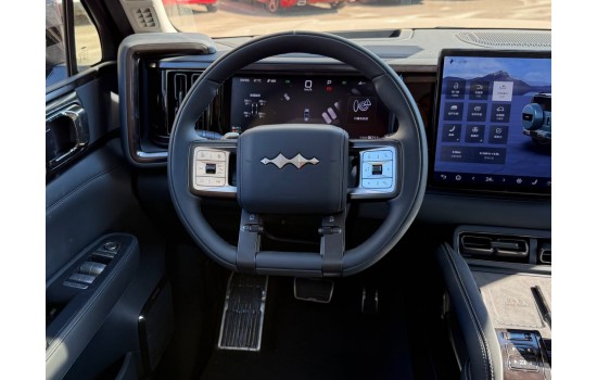 Leopard 5 DMO, Ultra (Cloud Chariot Celestial), 2025, пробіг 8,4 тисячі км